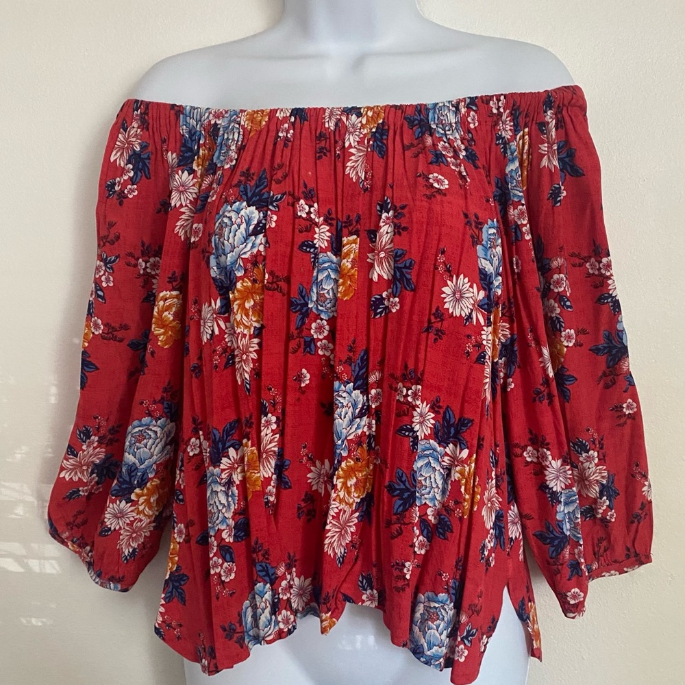 Off the shoulder floral red top - Picture 2 of 7